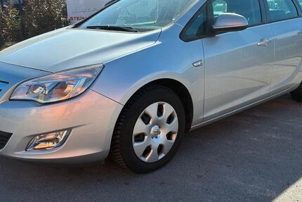 Opel Astra 171.937 km 2.990 &euro; Beelitz 14547