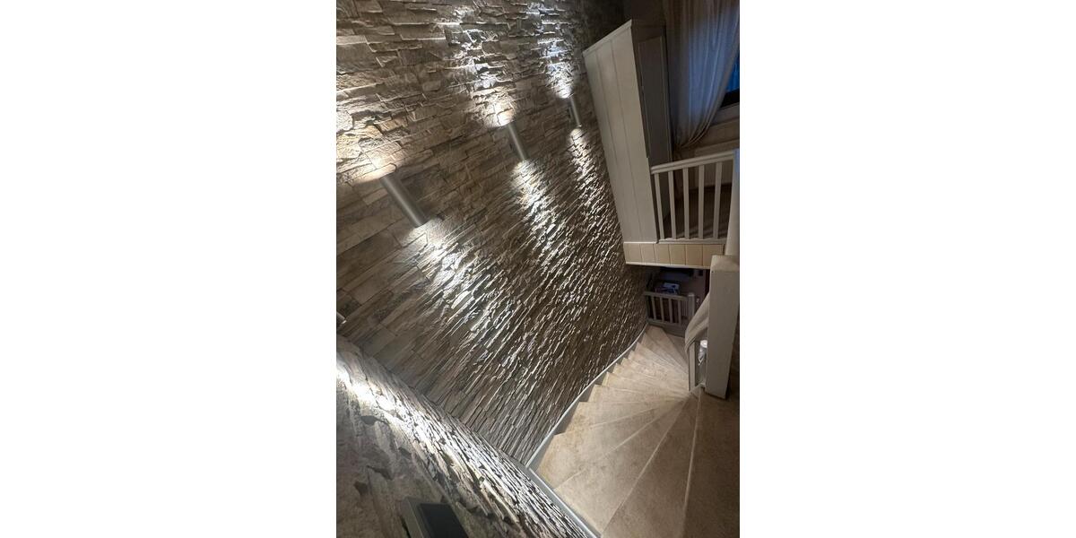 Doppelhaushälfte Neumünster - 5 Zimmer, 138 m&sup2;, 230.000&euro; | Angebot:24623068