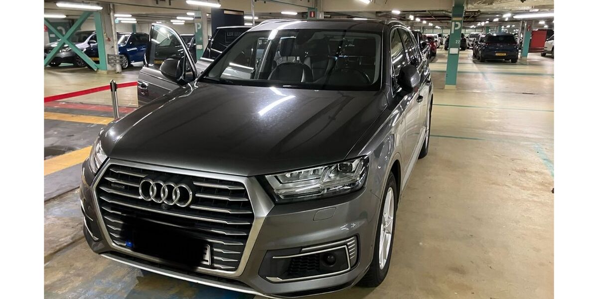 Audi Q7 166.000 km 36.000 &euro; Hamburg 22359