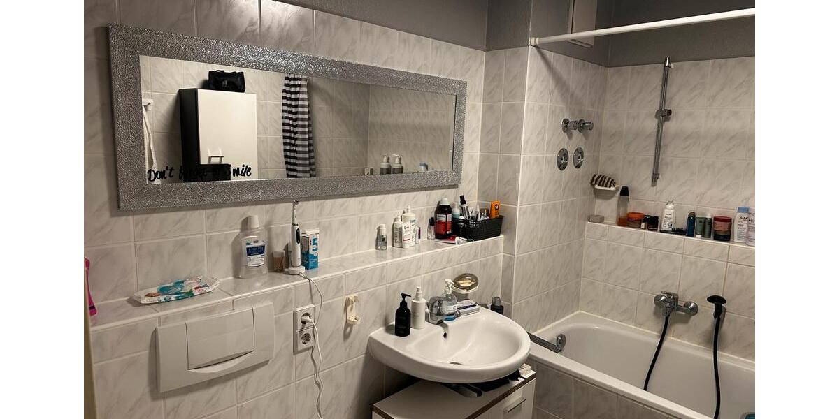 Erdgeschoßwohnung Zwickau - 2 Zimmer, 67 m&sup2;, 435&euro; | Angebot:26021815