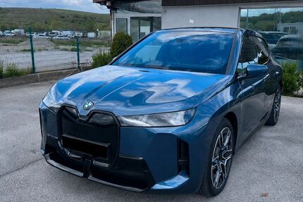 BMW iX 7.500 km 80.900 &euro; Feldkirchen bei München 85622