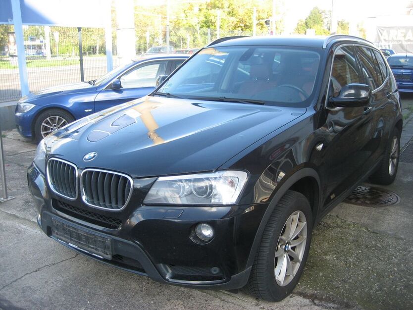 BMW X3 243.000 km 8.890 € Leipzig 04328
