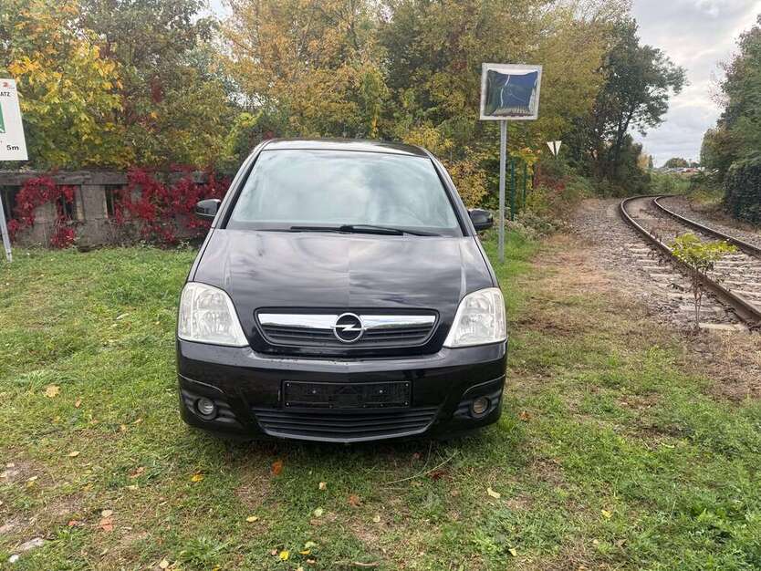 Opel Meriva 123.000 km 1.999 € Berlin 12043