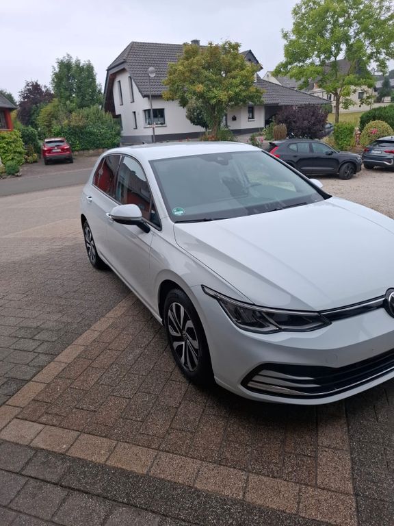VW Golf 85.324 km 14.800 € Walsdorf 54578