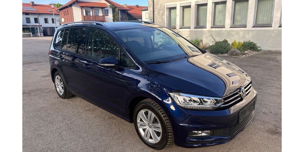 VW Touran 174.000 km 16.899 &euro; Tacherting 83308