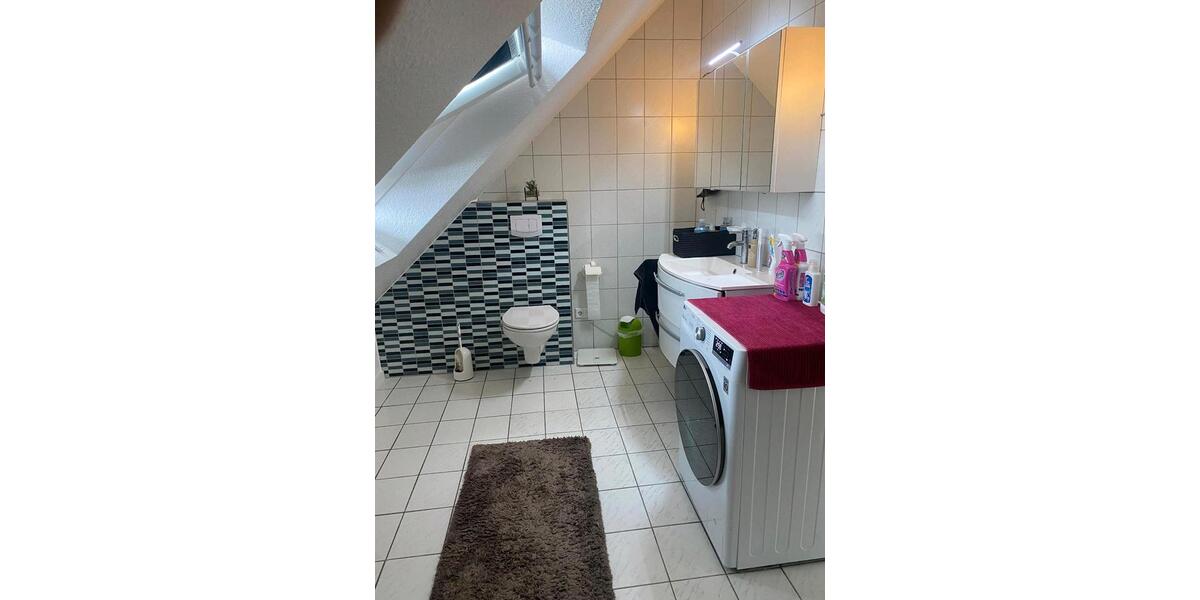 Dachgeschoßwohnung Ennigerloh - 3 Zimmer, 89 m&sup2;, 730&euro; | Angebot:25500899