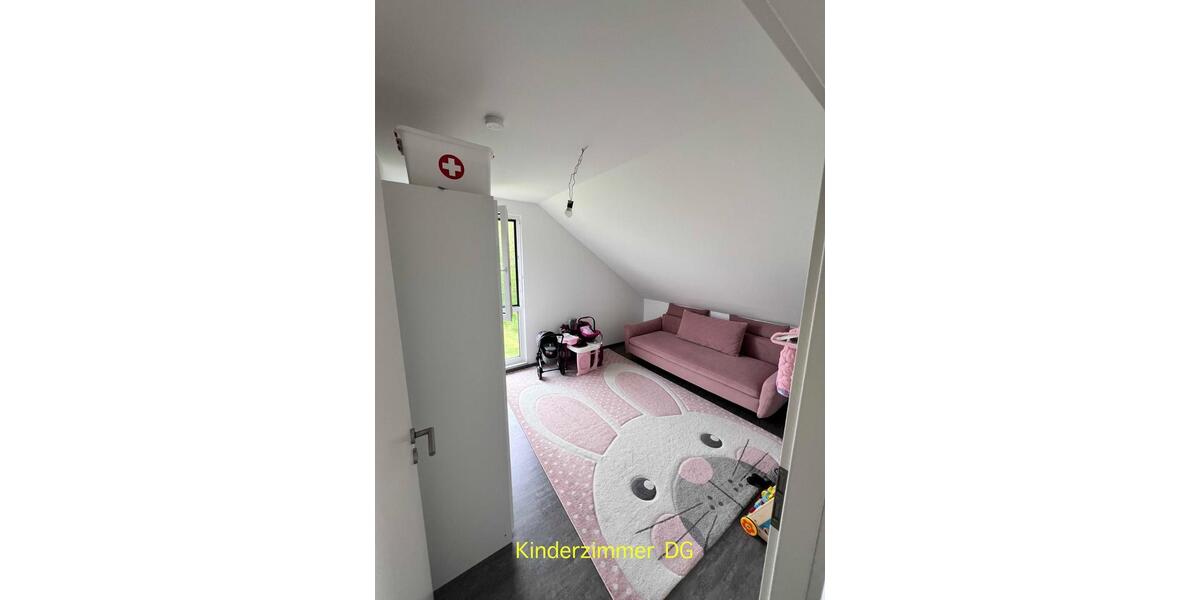 Doppelhaushälfte Hünfeld - 5 Zimmer, 143 m&sup2;, 1.400&euro; | Angebot:26563880