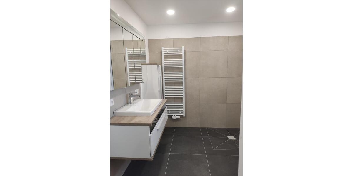 Einfamilienhaus Blindheim - 6 Zimmer, 105 m&sup2;, 1.500&euro; | Angebot:25175102