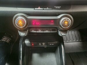 Kia Rio Dream Team Kamera Alu Navi DAB Klimaautom. SHZ 48.722 km 11.290 &euro; HAAN 42781