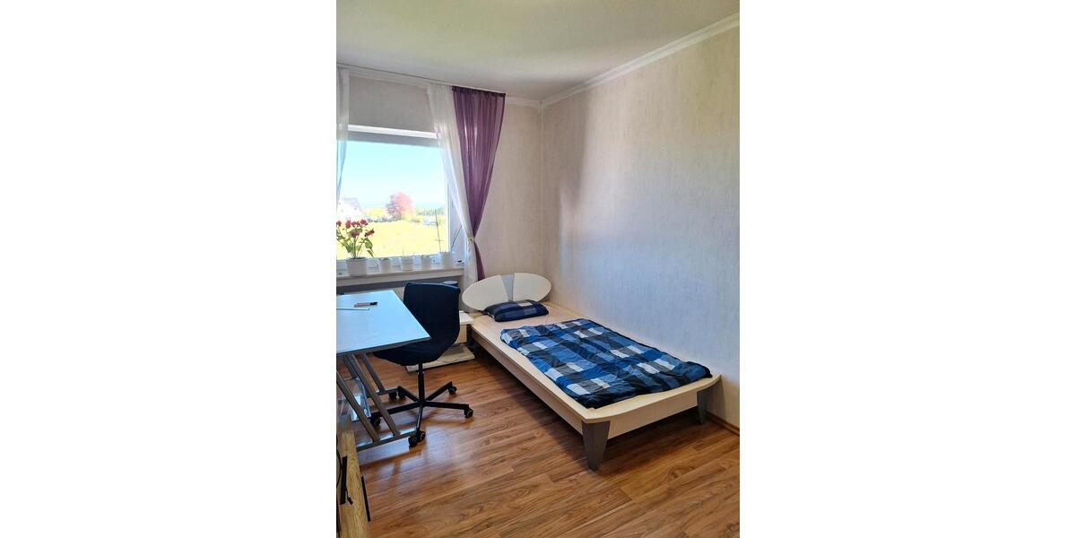Etagenwohnung Bad Wünnenberg - 1 Zimmer, 90 m&sup2;, 450&euro; | Angebot:26317761