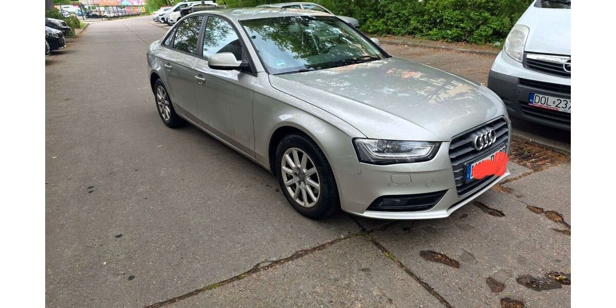Audi A4 122.000 km 12.900 &euro; Halle 06122