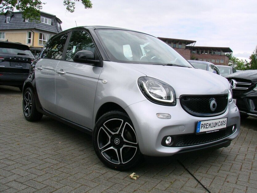 Smart ForFour Passion Faltdach Kamera JBL PDC 51.172 km 11.980 € Falkensee 14612