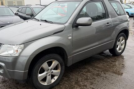 Suzuki Grand Vitara 103.031 km 3.950 &euro; Maxhütte -Haidhof 93142