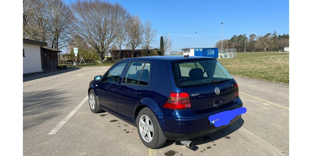 VW Golf 268.500 km 1.699 &euro; Jettingen 71131