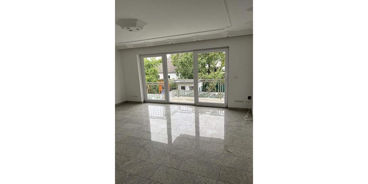 Etagenwohnung Köln Volkhoven/Weiler - 3 Zimmer, 83 m&sup2;, 1.350&euro; | Angebot:24916639