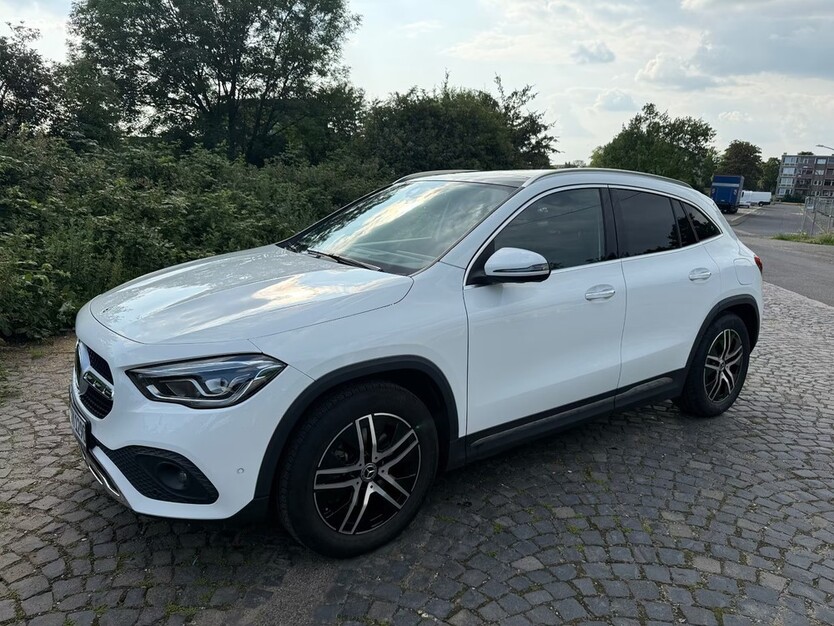 Mercedes-Benz GLA-Klasse 77.000 km 35.000 € Köln 50667
