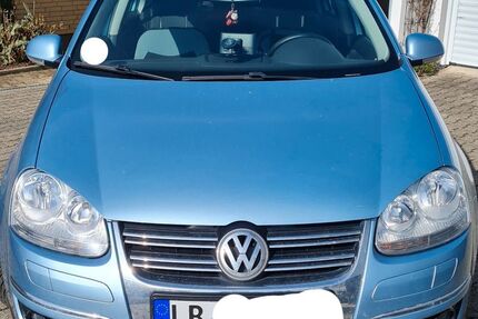 VW Jetta 92.000 km 4.572 &euro; Korntal-Münchingen - Münchingen 70825