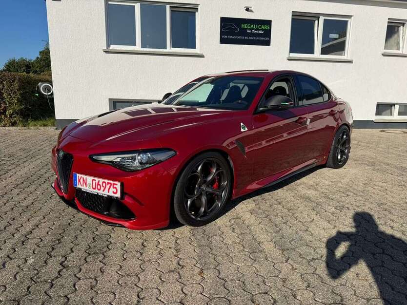 Alfa Romeo Giulia 7.290 km 119.990 € Engen 78234