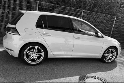 VW Golf 109.000 km 12.500 &euro; Altmannstein 93336