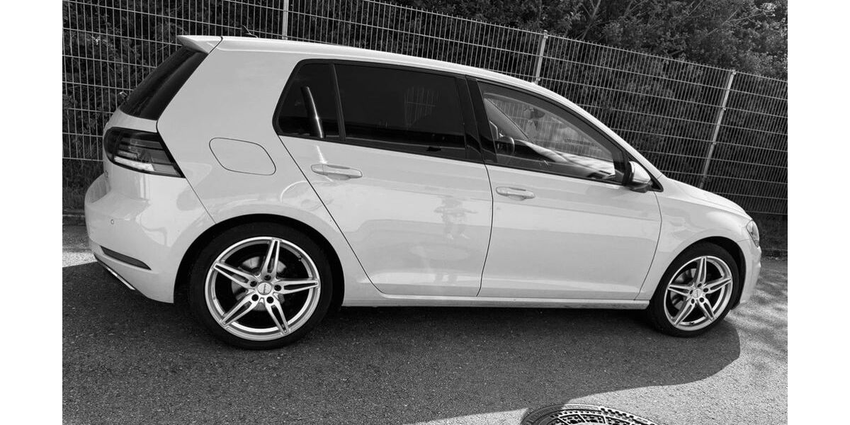VW Golf 109.000 km 12.500 &euro; Altmannstein 93336