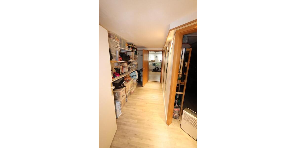 Eigentumswohnung 4+2 Zimmer mit Gartenanteil 6 zimmer