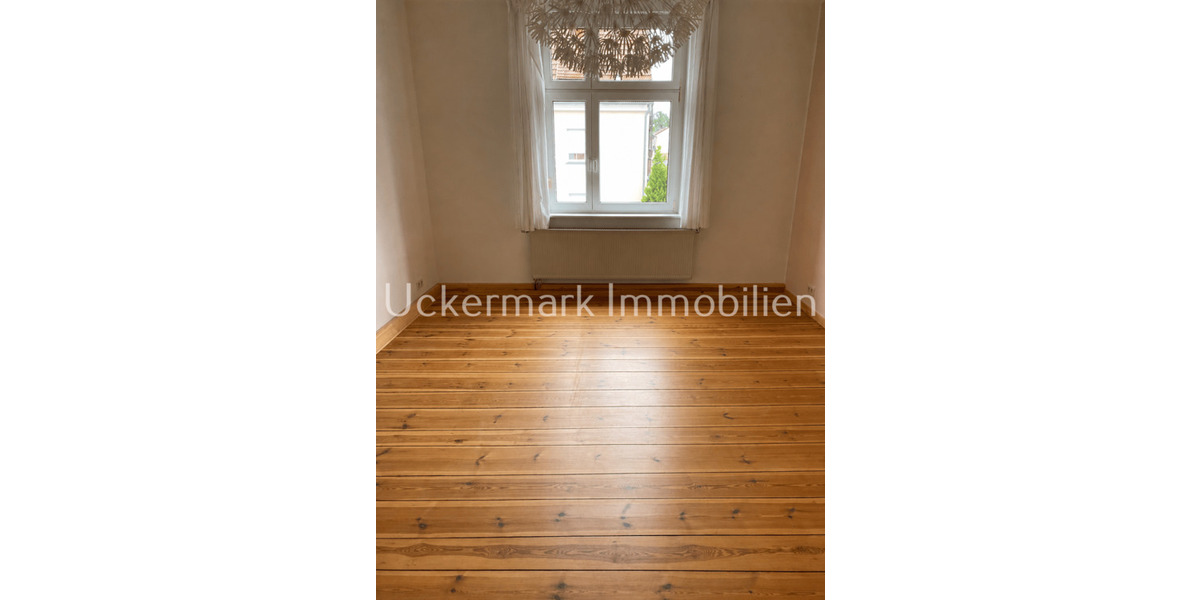 Mehrfamilienhaus, Wohnhaus Lychen - 7 Zimmer, 230 m&sup2;, 499.000&euro; | Angebot:26843828