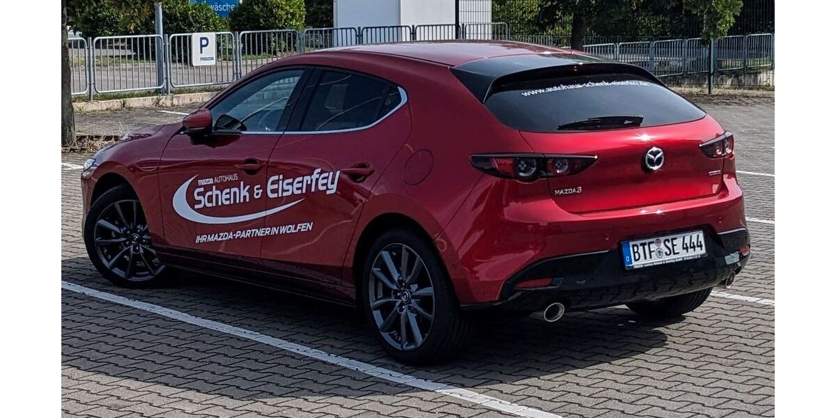 Mazda 3 13.600 km 25.500 &euro; Helbra 06311