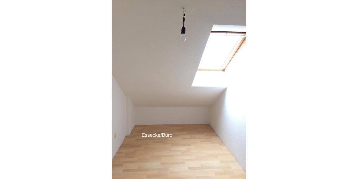 Dachgeschoßwohnung Seligenstadt - 2.5 Zimmer, 74 m&sup2;, 950&euro; | Angebot:24835527