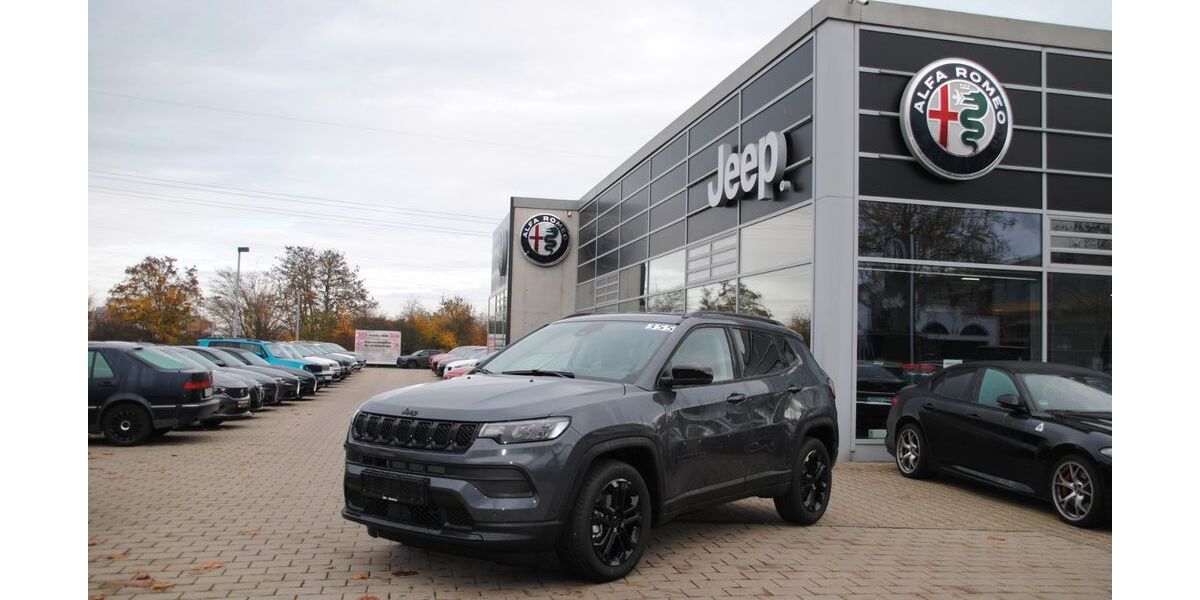 Jeep Compass 19.000 km 26.990 &euro; Würzburg 97076