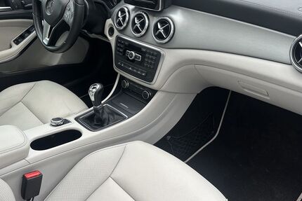 Mercedes-Benz GLA 200 173.248 km 13.990 &euro; Berlin 12249