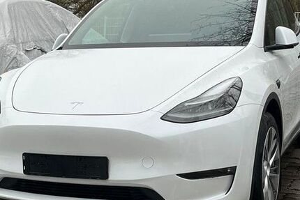 Tesla Model Y 32.000 km 34.500 € Neuendorf 18246