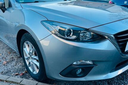 Mazda 3 145.652 km 9.350 € Aachen 52080