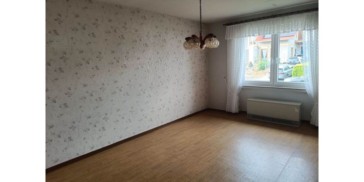Provisionsfrei* Freistehendes Einfamilienhaus auf 650 m² Grundstück in ruhiger 30er-Zone - Einfamilienhaus Heiligenroth | Angebot:27129573