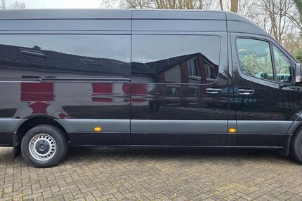 Mercedes-Benz Sprinter 269.000 km 49.900 &euro; Lünen 44532