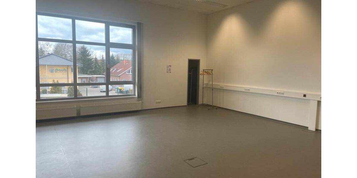 Gewerbeobjekt Stockelsdorf - 1.600&euro; | Angebot:26060047
