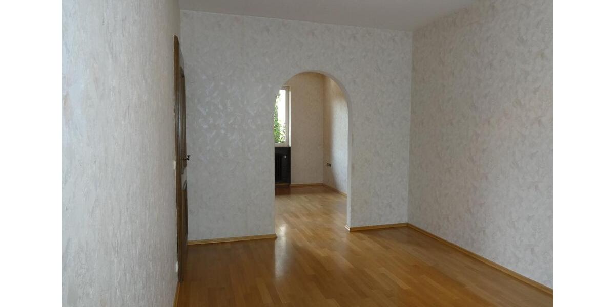 Reihenhaus Saarbrücken Brebach-Fechingen - 6 Zimmer, 195 m&sup2;, 349.000&euro; | Angebot:27166522