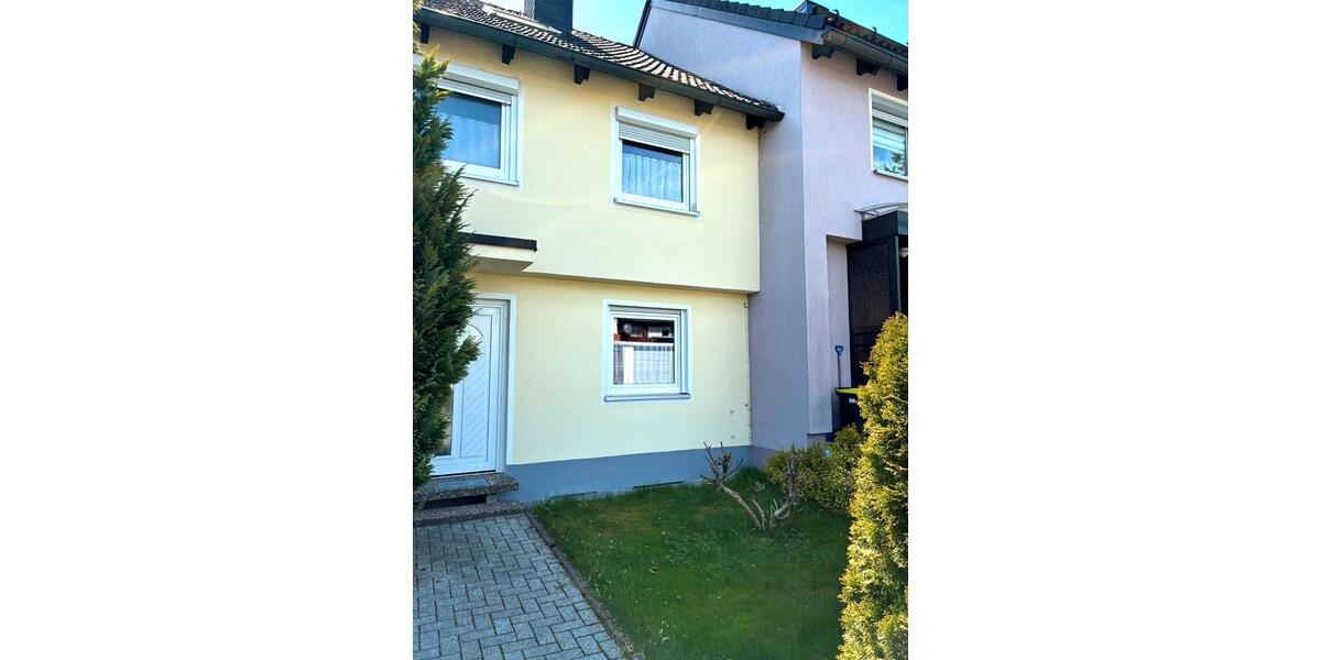 Reihenhaus Naila - 6 Zimmer, 140 m&sup2;, 160.000&euro; | Angebot:26321959