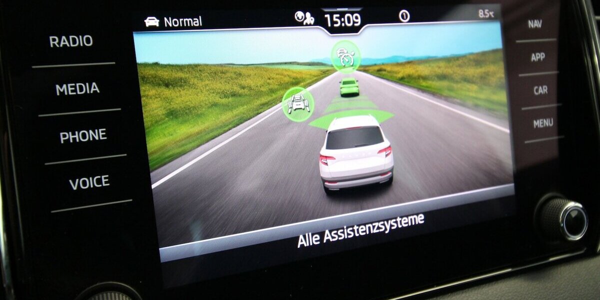 Skoda Karoq 2.0 TDI 7-DSG 4x4 Style LED+NAVI+KAMERA 172.628 km 17.000 &euro; Hagenow 19230