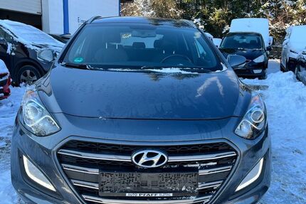 Hyundai i30 167.000 km 7.499 &euro; Buchen 74722