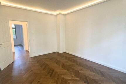 Jetzt aber! * Erstbezug * Dunkles Parkett * Fußbodenheizung * Balkon * schönes Bad * LED-Licht 2 zimmer