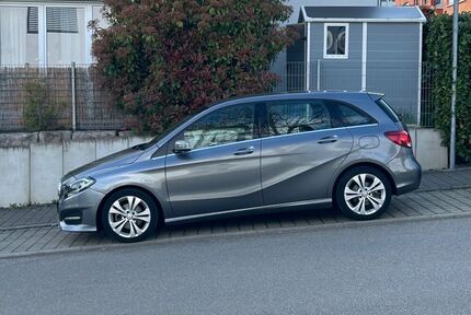 Mercedes B 180