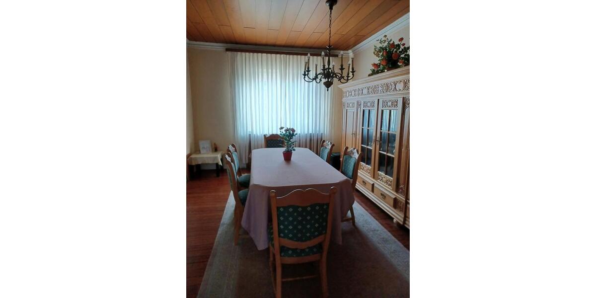 Einfamilienhaus Hückelhoven - 9 Zimmer, 220 m&sup2;, 399.000&euro; | Angebot:26002960