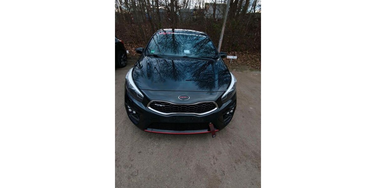 Kia ceed / Ceed 164.000 km 10.699 &euro; Hagen 58099