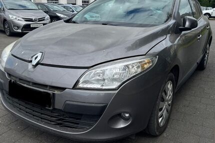 Renault Megane 250.884 km 2.790 &euro; Trier 54294