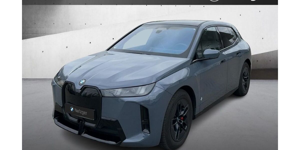 BMW iX 5.508 km 89.460 &euro; Berlin-Siemensstadt 13629