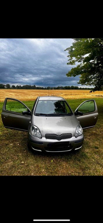 Yaris
