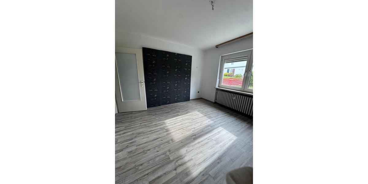 Erdgeschoßwohnung Bad Hersfeld - 3 Zimmer, 73 m&sup2;, 600&euro; | Angebot:26427771