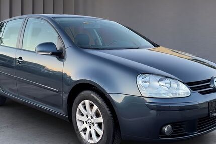 VW Golf 41.800 km 6.900 € Dresden 01108
