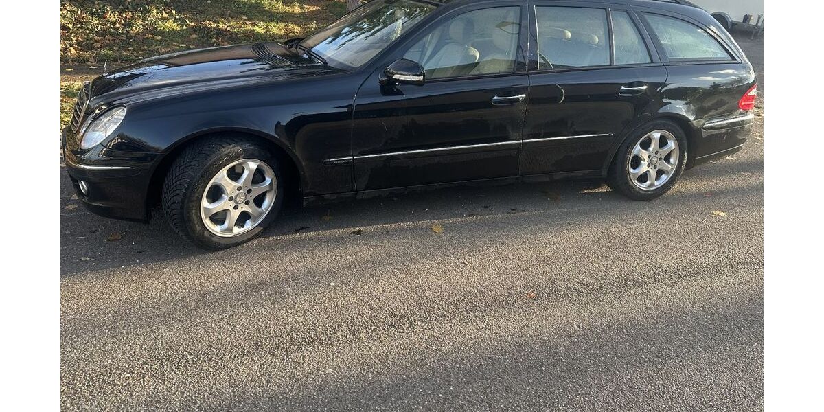 Mercedes-Benz E 350 248.579 km 5.750 &euro; Neuffen 72639