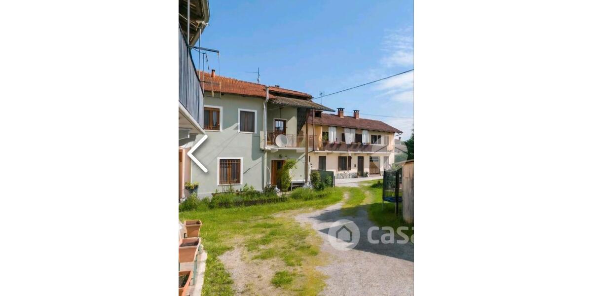 Doppelhaushälfte Friedberg (Hessen) - 2 Zimmer, 142 m&sup2;, 114.000&euro; | Angebot:25446589